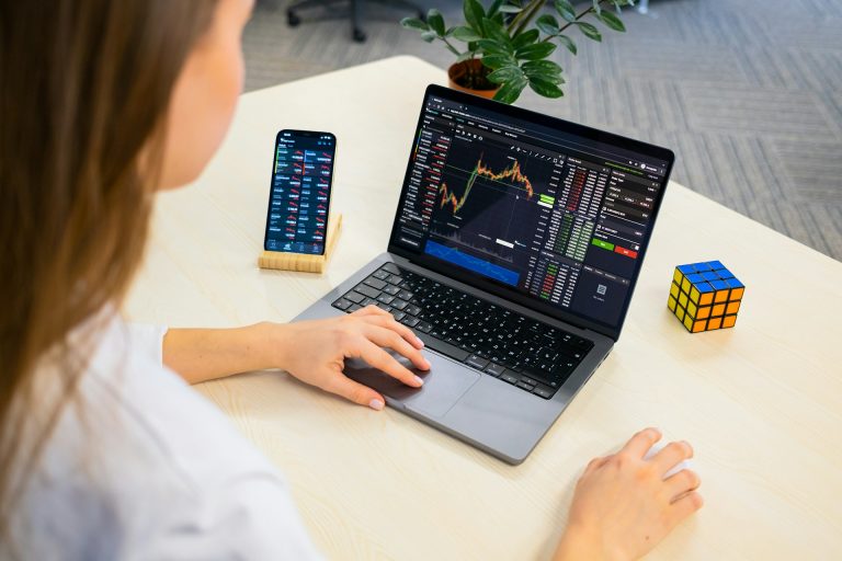 Ilustrasi cara mendapatkan keuntungan dari trading kripto